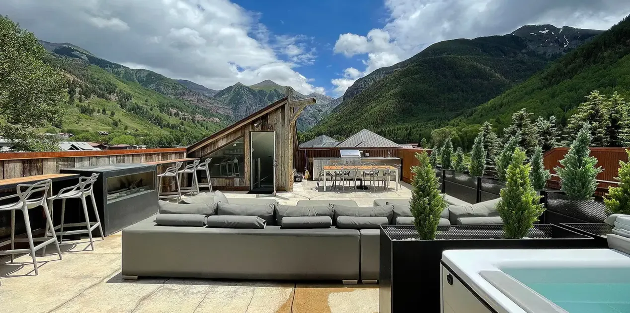 featured downtown penthouse gallery main trigger