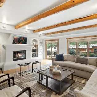 1.0 heritage penthouse telluride living room