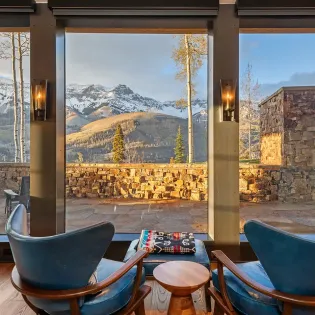 1.0 telluride spirits ridge sitting area