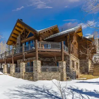 1.01 slopeside chateau telluride winter exterior 3