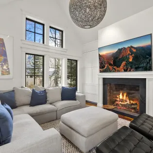 1.01 telluride creekside haven living room