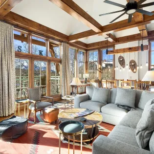 1.01 telluride panoramic peaks living room