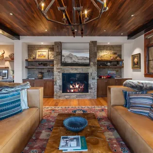 1.03 telluride spirits ridge living fireplace