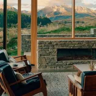 1.03 telluride the lookout living room