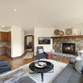 1.05 telluride on trails edge living room