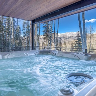 fire and ice mountain village vacation rental hot tub