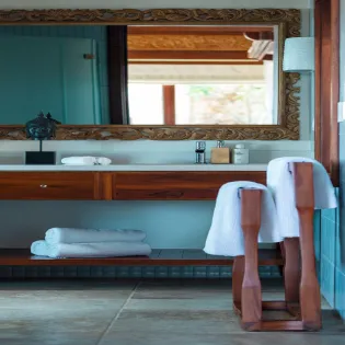 1.1 bali beach bathroom 1