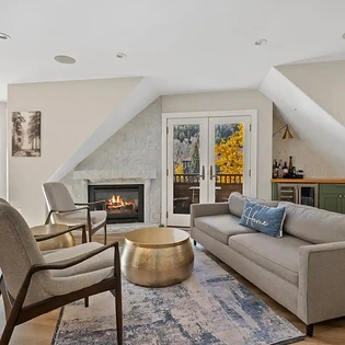 1.1 gold belt telluride living room