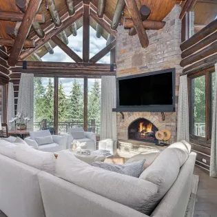 1.2 slopeside chateau telluride living room1