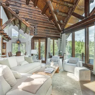 1.3 slopeside chateau telluride living room