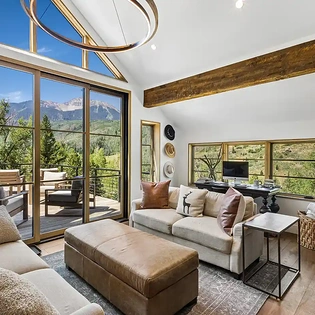 1.6 sunshine valley telluride living room4