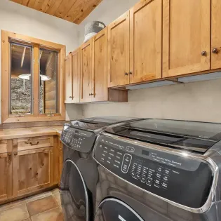 10 mountain tranquility telluride laundry