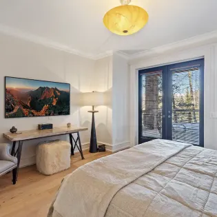 10.0 saison cinq mountain village guest suite2 1