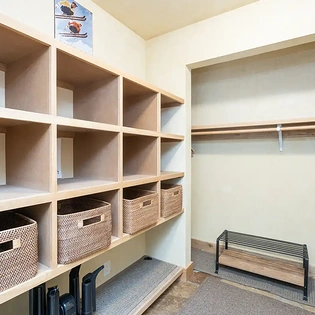 10.0 solstice ridge telluride mudroom