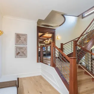 10.0 telluride saison cinq staircase down to secondary living room