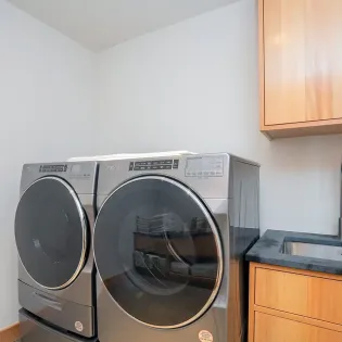 10.0 the lookout telluride laundry room