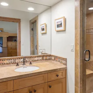 10.01 telluride stone timber bunk room two bathroom