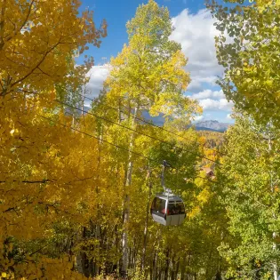 10.03 telluride saison cinq balcony view