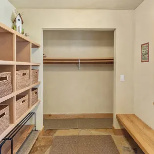 10.03 telluride solstice mud room