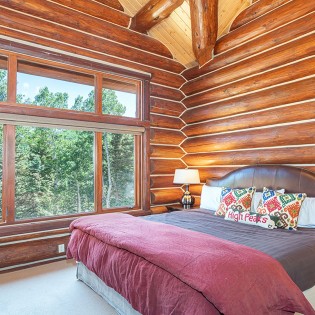 mountain village tristant  guest bedroom