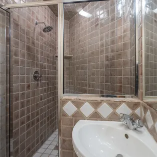 10.1 mountain village vacation rental satisfaction guest suite1 bathroom