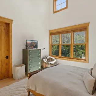 10.1 telluride golden knoll guest suite one