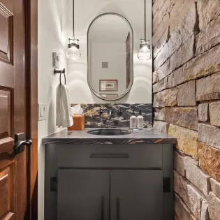 10.12 slopeside chateau telluride powder room2