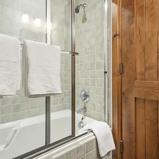 10.12 wild lupine telluride bedroom3 bathroom3