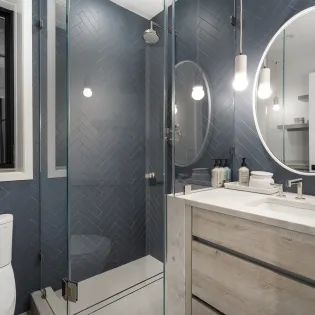 10.2 first chair oak telluride guest suite bath2 1