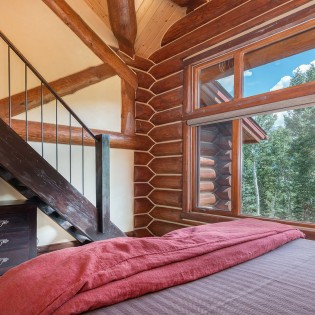mountain village tristant  guest bedroom