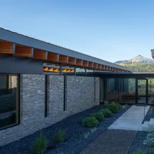 11.0 the lookout telluride exterior front view 3 entrance