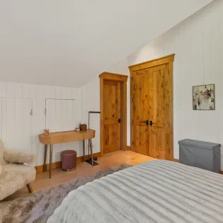 11.01 telluride golden knoll guest suite two  