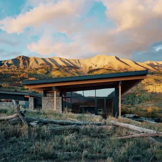 11.06 telluride the lookout exterior