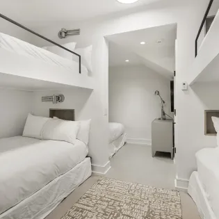 11.2 first chair oak telluride bunk room1