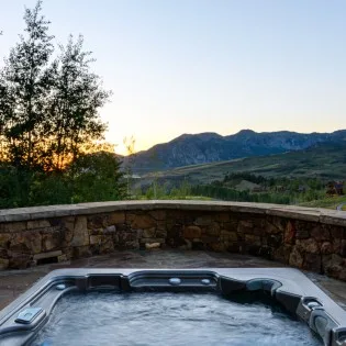 telluride snowdrift chalet hot tub view