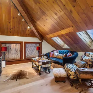 12.0 saison cinq mountain village upper den