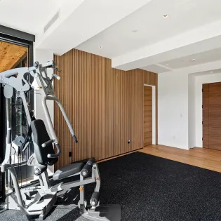 12.003 tellruide the summit gym 