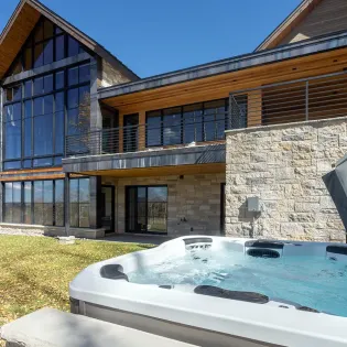 13.0 telluride the summit hot tub 