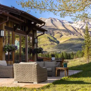 13.02 telluride knolltop retreat patio