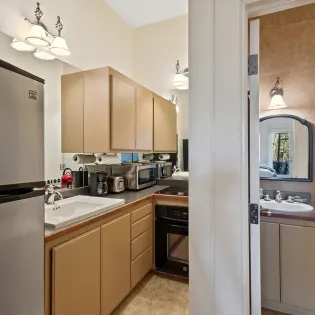 13.3 saison cinq mountain village caretaker unit1