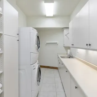 14.0 telluride stone timber laundry room