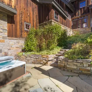 14.02 telluride golden knoll hot tub 