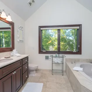 15.0 evergreen telluride shared bathroom queen rooms