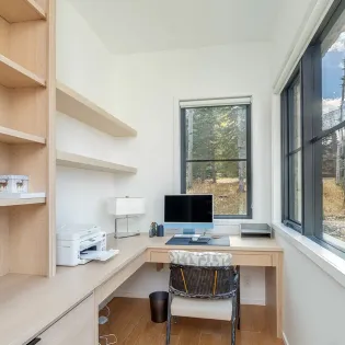 15.0 telluride the summit office space