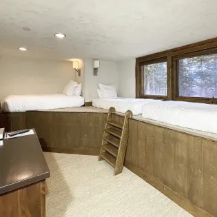15.01 telluride alpen ridge lower level bunk room 1