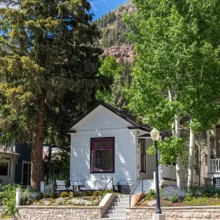 15.01 telluride magic on main exterior 