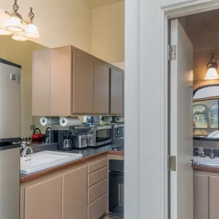 15.01 telluride saison cinq care takers unit