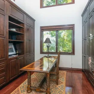 15.02 evergreen telluride upstairs desk