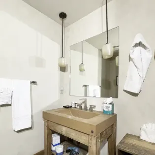 15.02 telluride alpen ridge lower level bathroom 1