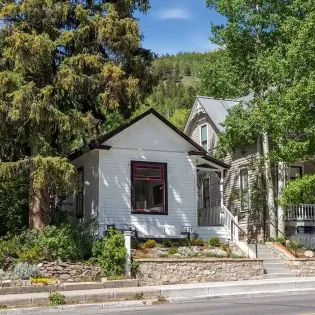 15.02 telluride magic on main exterior 